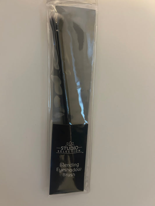 Studio Selection Blending Eye Shadow Brush